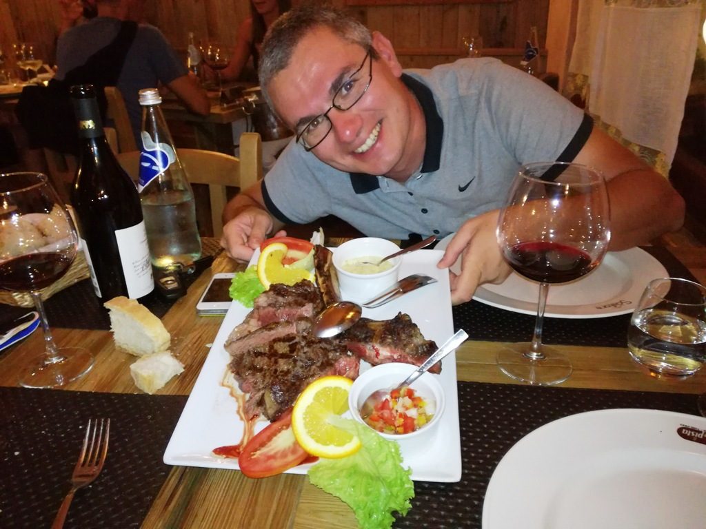 900 gr di carne al ristorante Lo Sciatore di Courmayeur | Wild Therapy